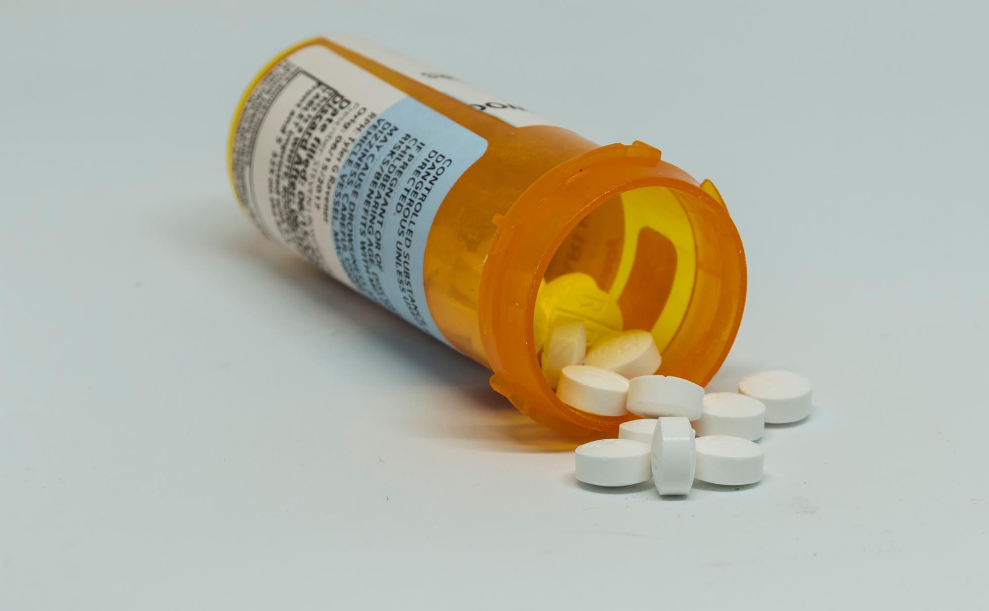 10 Warning Signs of Percocet Addiction
